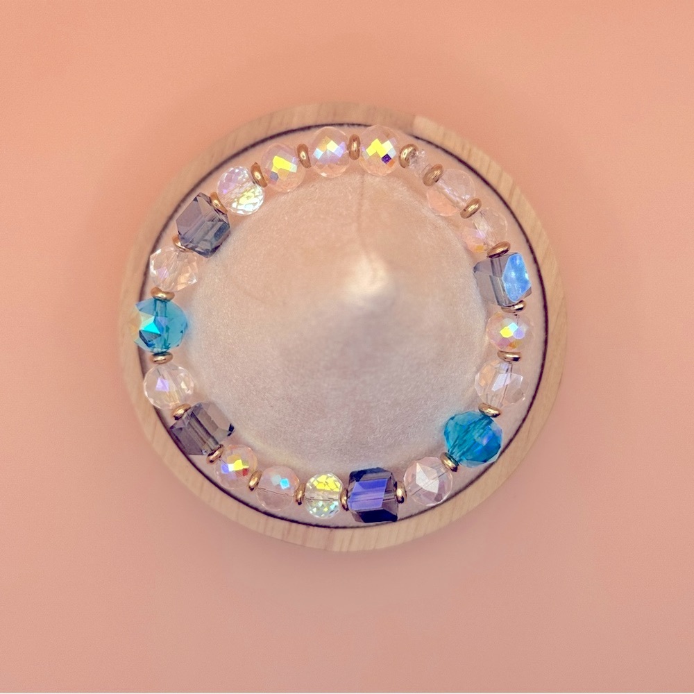 ♥️ Chic Multicolor Crystal Beaded Bracelet